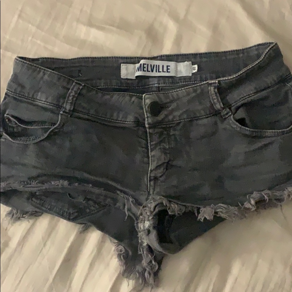 Cute brandy Melville denim shorts